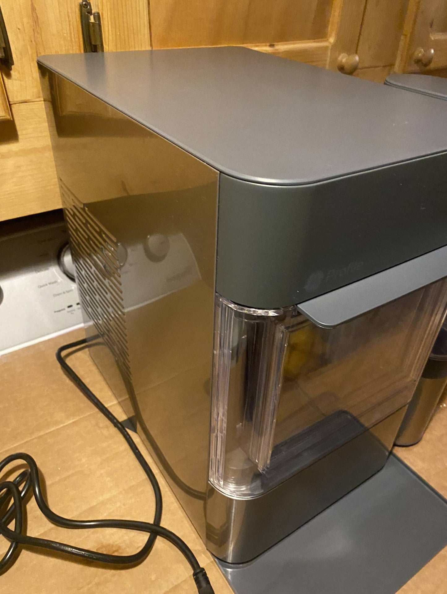 Countertop Nugget Ice Maker